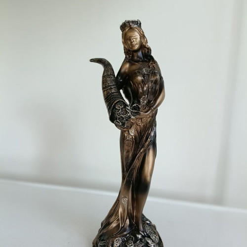 Fortuna statue goddess of fate happiness and luck like new 28 cm