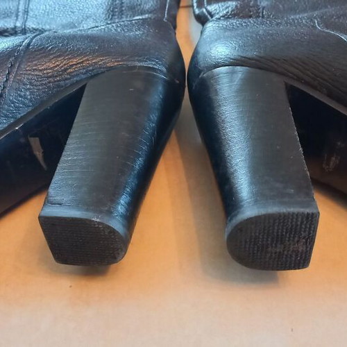 Prada boots black leather size 38.5 like new
