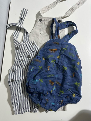 Benetton salopette set like new, for 6-12 months