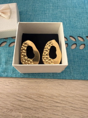 Earrings stainless steel gold color new