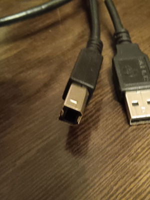 Charging cable of unknown use