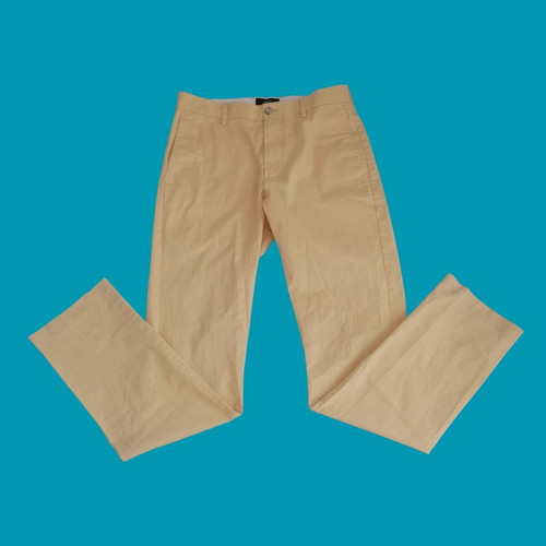 Dockers Extra Slim Fit Chino Pants like new, yellow beige, size 32x34