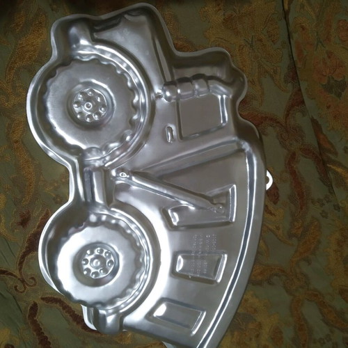 Children's car cake mold used with small mark