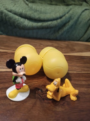 Kinder Mickey Pluto figures like new, small pack