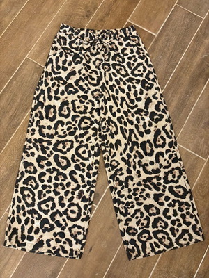 Ψιλόμεση παντελόνα Animal Print σαν καινούργια, μέγεθος M