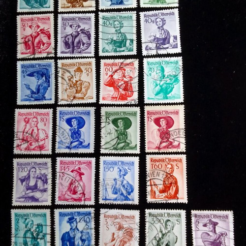 Austrian stamps like new, pack of 25 pieces 1948-1951