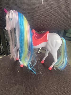Unicorn αλογάκι της Barbie πλαστικό 20-22 πόντους ύψος πλάτος σαν καινούργιο