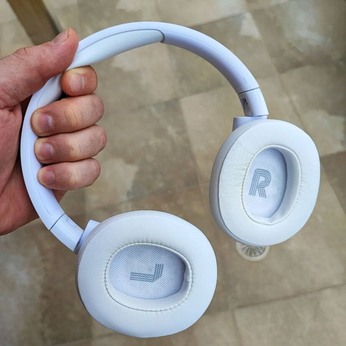 JBL Tune 770 NC new wireless over-ear headphones with adaptive noise cancelling