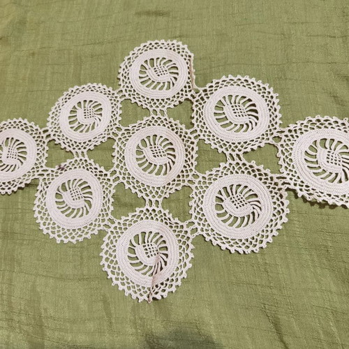 Crochet square like new, placemat 36x24 cm