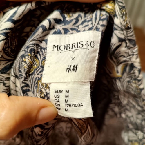 H&M Khaki Floral Shirt Medium like new, art deco print