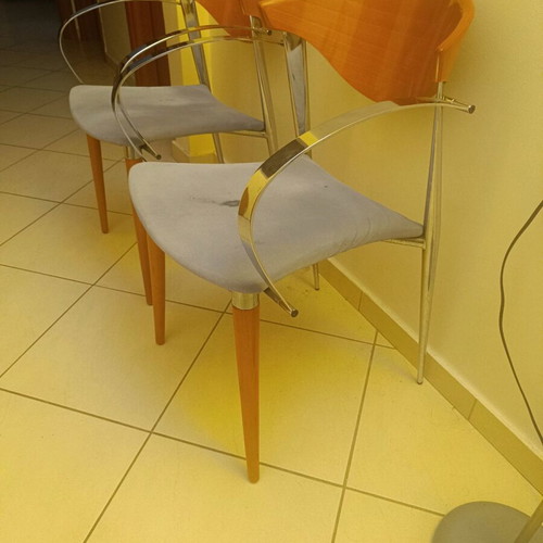 Kitchen chairs used with metal frame and wooden backrest