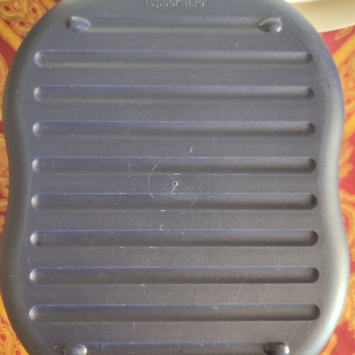 Tupperware bread box used, dimensions 25x21x13 cm
