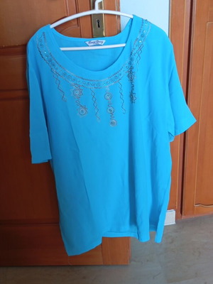 Women's blouse XXL turquoise with embroidery like new