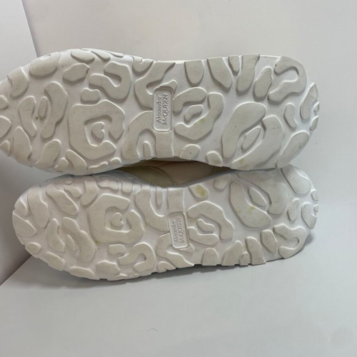 Alexander McQueen suede-trimmed sneakers like new, size 39.5