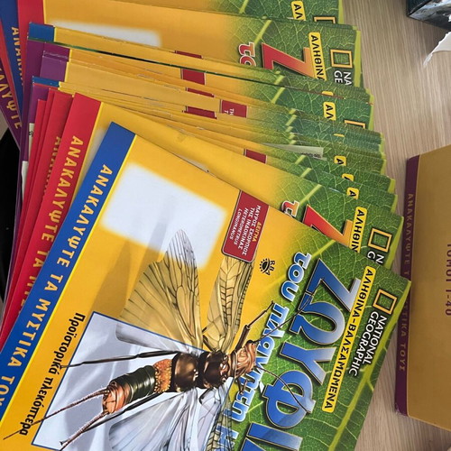 Insect collection like new with issues
