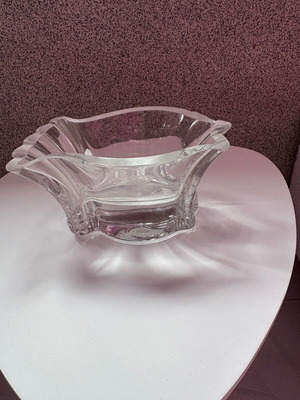 Konhain crystal decoration with a small defect