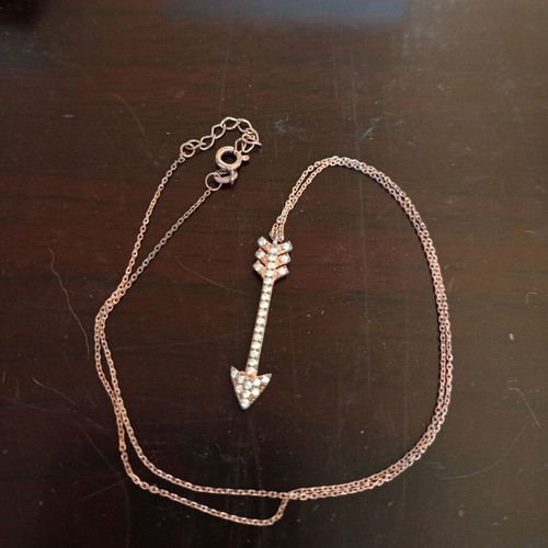 Silver 925 arrow necklace with rhinestones and rose gold chain like new