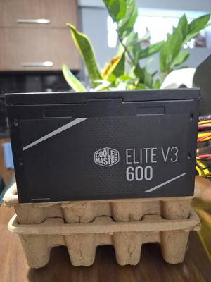 Cooler Master Elite V3 600W used