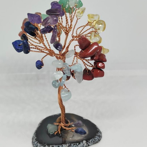 7 Chakra Tree with Semi-Precious Stones and Agate Base like new