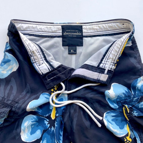 Abercrombie & Fitch Boys' Swim Shorts XL Dark Blue Floral like new