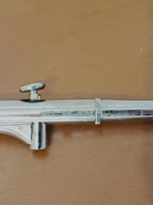 Sparmax DH-125 0.5mm airbrush pen used for modeling