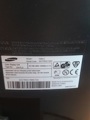 Samsung SyncMaster 710V 17" LCD monitor used, gray