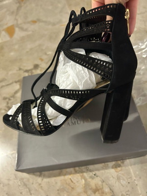 Πέδιλο καστόρι Vince Camuto 37 σαν καινούργιο, μαύρο, τακούνι 9 εκ.