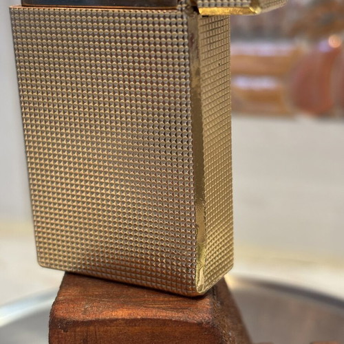 St Dupont lighter like new with elegant design