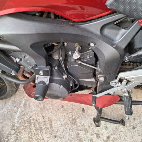 Yamaha FZ6 Fazer used, 600cc, red, 6,000km, model 4/06