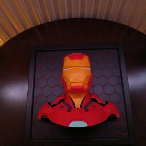 Iron Man wall frame printed in 3D and hand-painted like new
