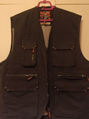 Beta work vest new, XL with multiple pockets
