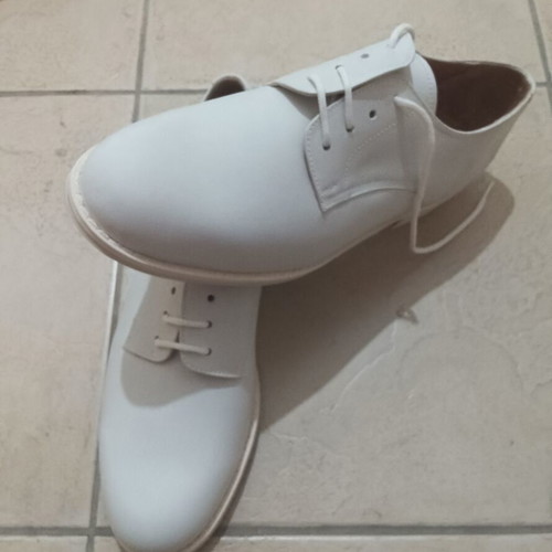 White leather shoes pair size 44