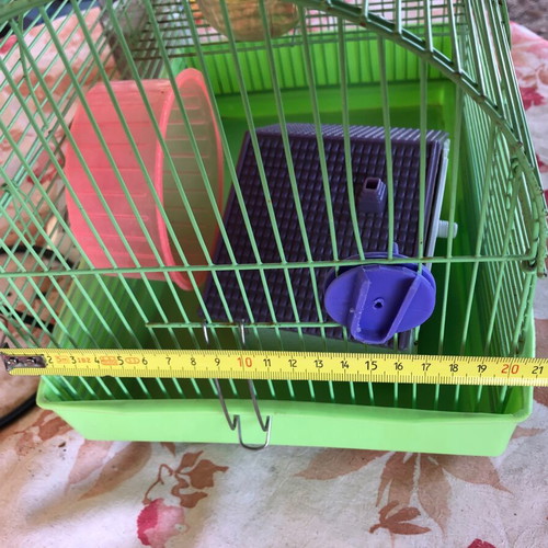 Hamster cage like new with accessories