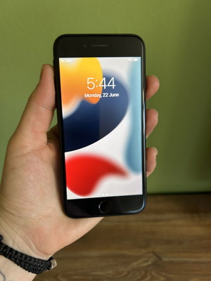 iPhone 7 32GB black used, excellent working condition