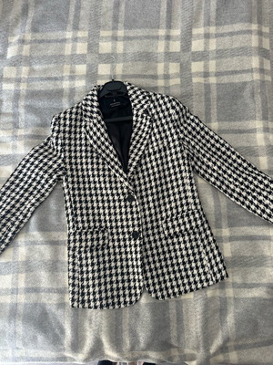 Stradivarius Blazer like new with classic houndstooth print