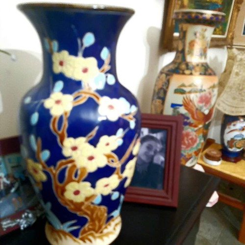 Chinese vase used, large with embossed blue decoration