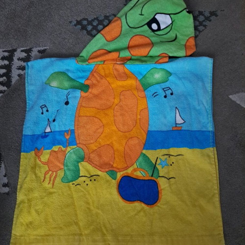 Baby poncho bath towel like new
