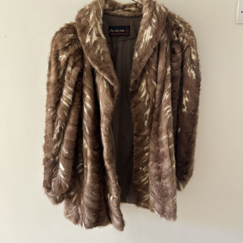 Vintage real fur coat with lining from the 60s