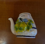 Small clay oil containers new