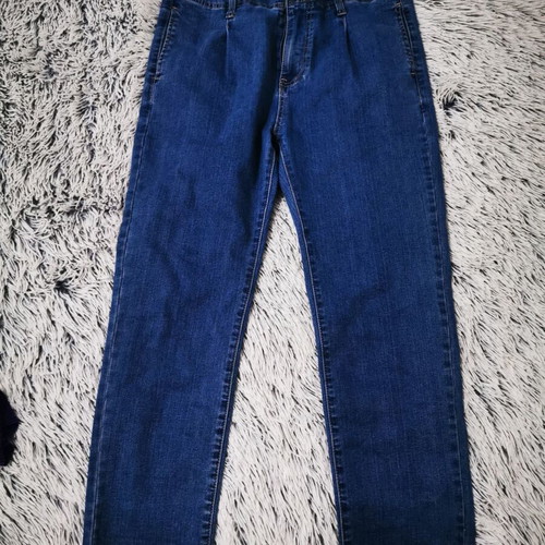 Elastic high-waisted jeans like new, blue, with pleat at waist