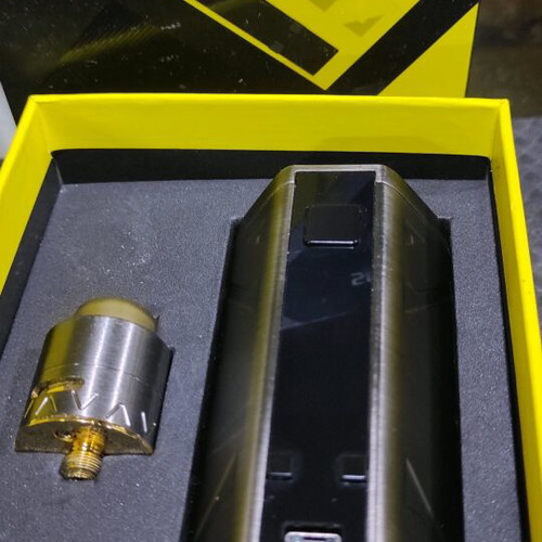 Battlestar Squonker Kit by Smoant gun metal like new