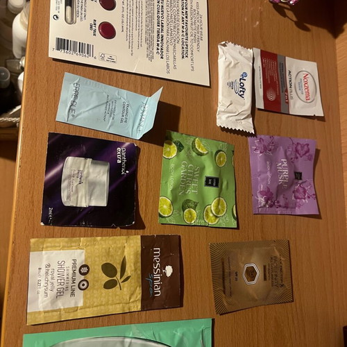 Cosmetic samples new