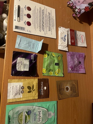 Cosmetic samples new