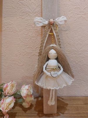 Scented candle with handmade macrame doll keychain new
