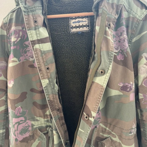 Military waterproof jacket with flowers and removable fur lining, size M