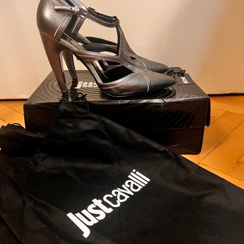 Just Cavalli leather high heels size 39 like new, silver