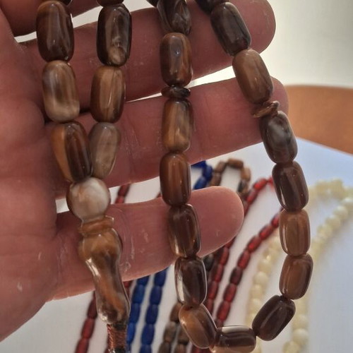 Set of 6 new plastic resin worry beads
