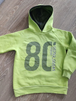 Boys' sweatshirt like new, green, size 146 cm
