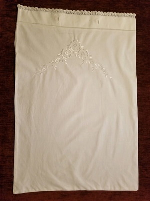 Pillowcase used in good condition