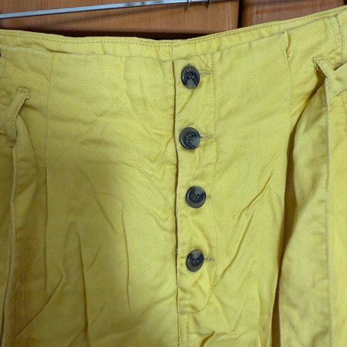 Only women's shorts like new, size M 38 10